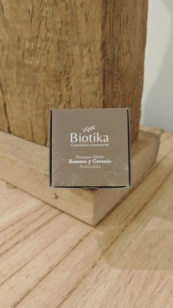Biotika Shampoo Solido Romero Y Geranio 70 Grs