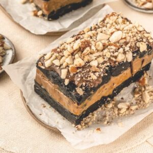 Brownie Keto de Chocolate relleno de Dulce de Leche Nutritiva.