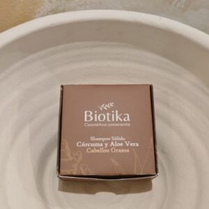 Biotika Shampoo Solido - Curcuma y Aloe Vera 70 gr